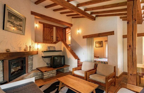 Tessenderlo House | Cosy and snug holiday home with joint swimming pool