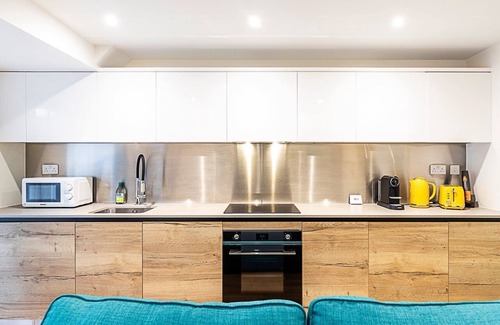 Greenwich West Apartment | Cosy and Stylish Studio in the heart of Greenwich