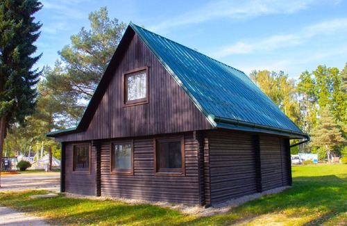 Hradec Kralove House | Cosy apartment in villa for 12 guests with WIFI, TV, patio, pets allowed and parking