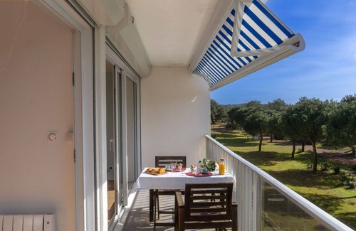 Saint-Brevin-les-Pins Apartment | Cosy apartment for 4 guests with WIFI, TV, balcony and parking