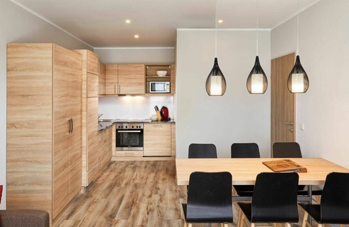 Katschberg Apartment | Cosy apartment for 4 guests with WIFI, pool, TV, balcony, pets allowed and panoramic view