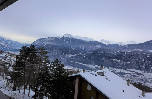 Chermignon Apartment | Cosy apartment for 5 people with WIFI, TV and balcony