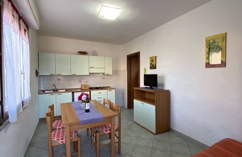 Mazzanta Apartment | Cosy apartment for 4 people with TV, patio and parking