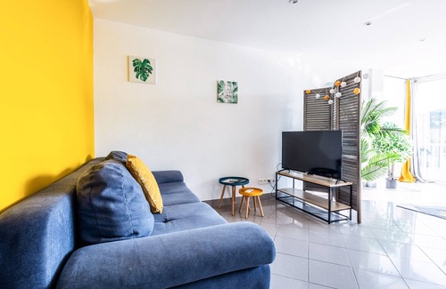 Mandelieu-la-Napoule Beach House | Cosy apartment 7 minutes walk from the sea!