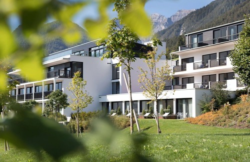 Telfes im Stubai Apartment | Cosy apartment for 6 guests with pool, WIFI, TV, terrace, pets allowed, panoramic view and parking
