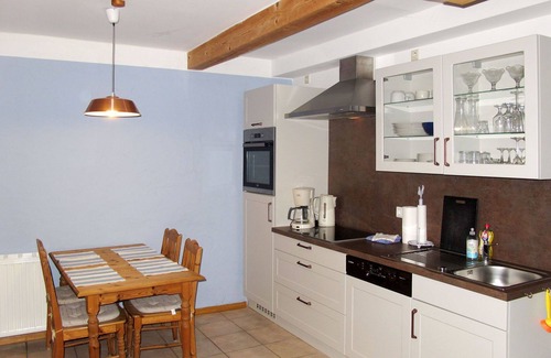 Altenkirchen Villa | Cosy apartment in villa for 4 guests with WIFI, TV, terrace and pets allowed