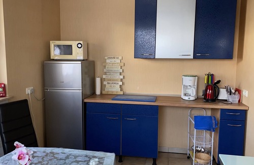 Weilbach Apartment | Cosy apartment, Smart TV WLAN, Eutelsat & Astra satellites, many parking spaces, A66 & A3