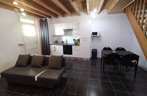 Amberieu-en-Bugey Apartment | Cosy apartment close to the station