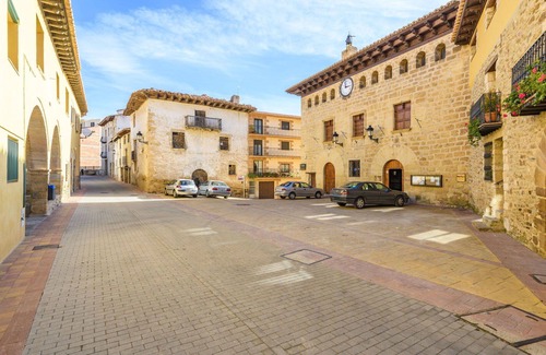 Olocau del Rey Villa | Cosy apartment in villa for 2 people with WIFI, TV, balcony, pets allowed and panoramic view