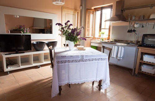 Fossombrone Other | Cosy apartment for 4 guests with WIFI, A/C, pool, TV, pets allowed and parking