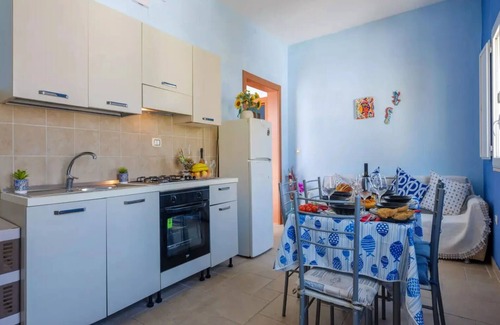 Province of Lecce Apartment | Cosy apartment for 6 people with WIFI, A/C, TV, terrace and panoramic view