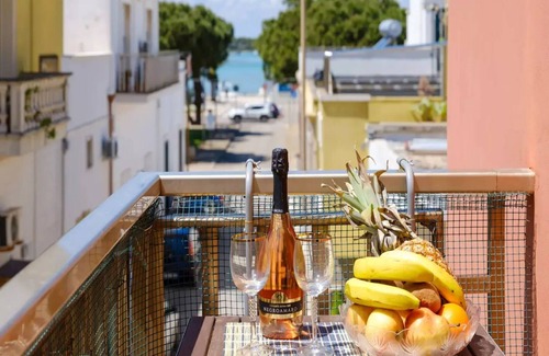 Province of Lecce Apartment | Cosy apartment for 6 people with WIFI, A/C, TV, terrace and panoramic view