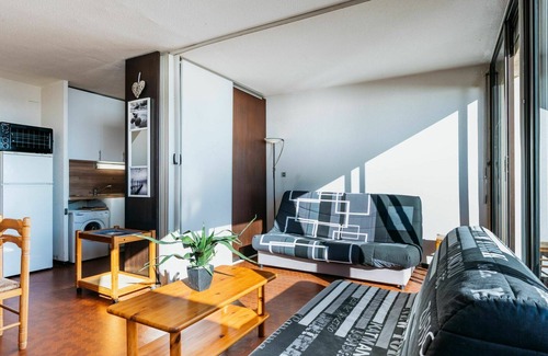 Saint-Hippolyte Apartment | Cosy apartment for 4 guests with pool, WIFI, TV and terrace