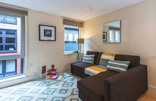 Castle Baynard Apartment | Cosy apartment for 2 guests with WIFI and TV