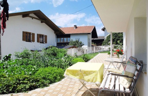 Fliess Apartment | Cosy apartment for 4 guests with WIFI, TV, terrace, pets allowed and parking