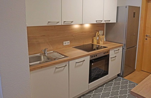 Strengen Apartment | Cosy apartment for 4 guests with WIFI, TV and terrace