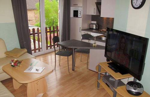 Stangerode Apartment | Cosy apartment for 4 people with WIFI, TV and patio