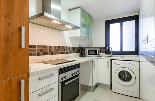 El Grau de Moncofa Apartment | Cosy apartment for 4 guests with pool, WIFI, A/C, TV, terrace and parking