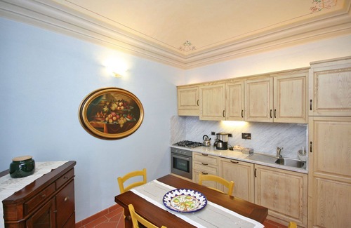 Volterra Apartment | Cosy apartment for 4 guests with WIFI, pool, TV and pets allowed, close to San Gimignano