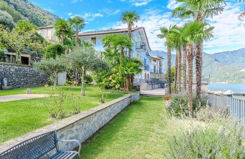 Claino Con Osteno Apartment | Cosy apartment for 4 guests with WIFI, TV, balcony and parking