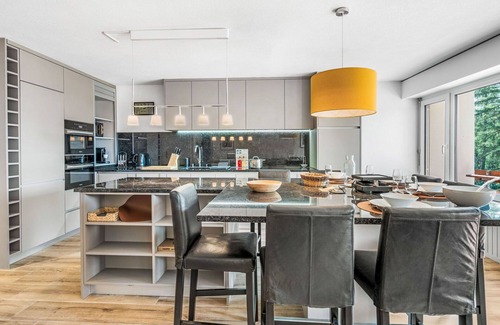 Chermignon Apartment | Cosy apartment for 4 guests with WIFI, TV and balcony