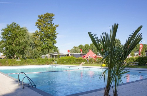 Dordtse Biesbosch Apartment | Cosy apartment for 4 guests with WIFI, TV, terrace and parking