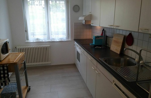 Minusio Apartment | Cosy apartment for 4 people with WIFI, TV, balcony and pets allowed
