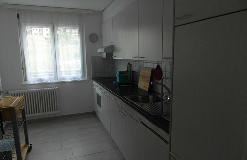 Minusio Apartment | Cosy apartment for 4 people with WIFI, TV, balcony and pets allowed