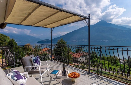 Cremia Apartment | Cosy apartment for 4 people with WIFI, TV and terrace