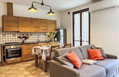 Savona Apartment | Cosy apartment for 4 people with WIFI, TV, patio, pets allowed and panoramic view