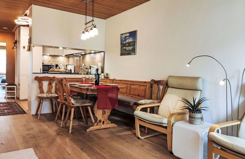 Davos-Dorf Apartment | Cosy apartment for 4 people with WIFI, TV and balcony