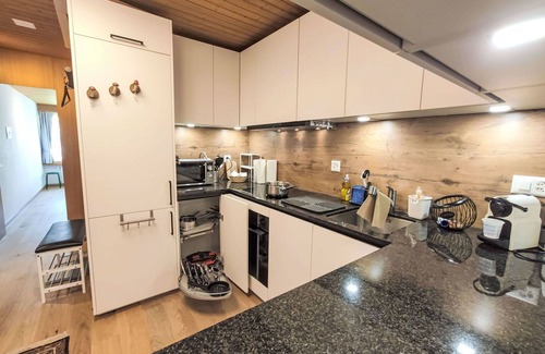 Davos-Dorf Apartment | Cosy apartment for 4 people with WIFI, TV and balcony