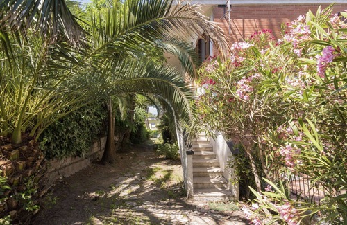 Anzio Apartment | Cosy apartment for 4 people with TV and patio