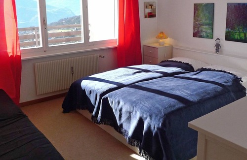 Randogne Apartment | Cosy apartment for 4 people with WIFI, TV, balcony, pets allowed and parking