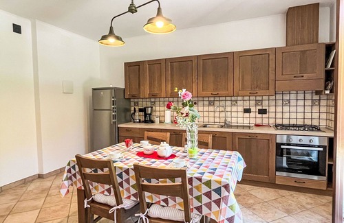 Savona Apartment | Cosy apartment for 5 guests with WIFI, TV, patio, pets allowed and panoramic view