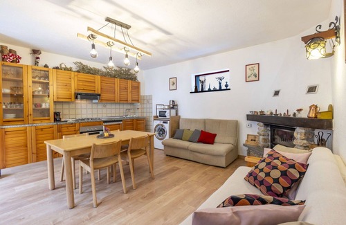 Isola Apartment | Cosy apartment for 5 guests with WIFI, TV, terrace and pets allowed