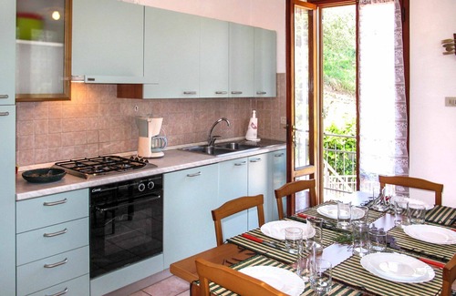 Santa Lucia Apartment | Cosy apartment for 5 guests with WIFI, TV and terrace