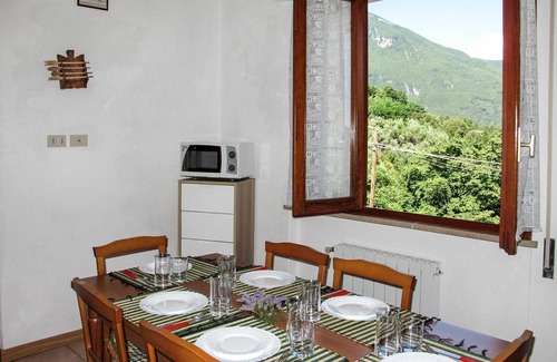 Santa Lucia Apartment | Cosy apartment for 5 guests with WIFI, TV and terrace