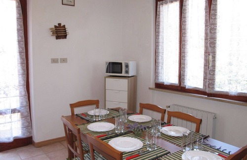 Santa Lucia Apartment | Cosy apartment for 5 guests with WIFI, TV and terrace