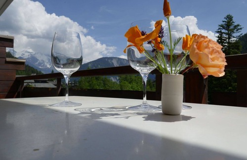 Champex-Lac Apartment | Cosy apartment for 5 people with WIFI, TV, terrace and pets allowed