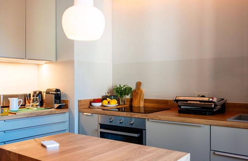 Oneglia Apartment | Cosy apartment for 5 people with A/C, WIFI, TV, terrace and parking