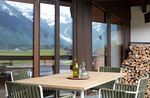 Engelberg Apartment | Cosy apartment for 6 people with pool, WIFI, TV and balcony