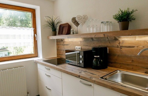Feichten Apartment | Cosy apartment for 6 guests with WIFI, TV, balcony and parking