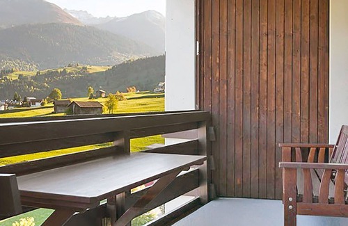 Acletta Apartment | Cosy apartment for 6 guests with pool, WIFI, TV, balcony and panoramic view