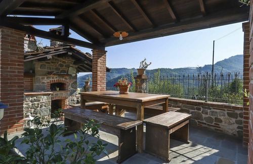 Lugliano Apartment | Cosy apartment for 6 guests with WIFI, private pool, A/C, TV, terrace and pets allowed
