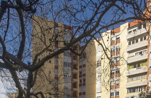 Olivais Apartment | Cosy apartment for 6 people with WIFI, TV and parking