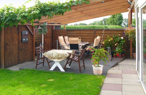 Neuenkirchen Apartment | Cosy apartment for 7 guests with WIFI, TV and pets allowed