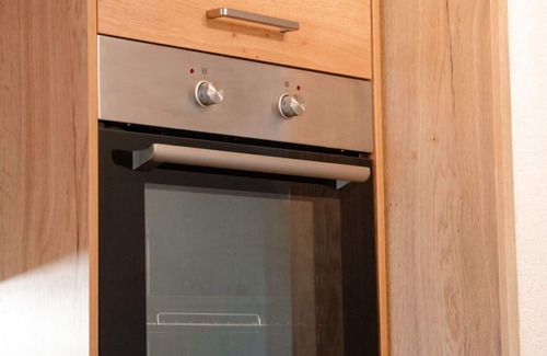 Donnersbach Apartment | Cosy apartment for 6 people with WIFI, TV, patio and pets allowed