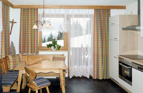 Emberg Apartment | Cosy apartment for 3 guests with WIFI, TV and balcony
