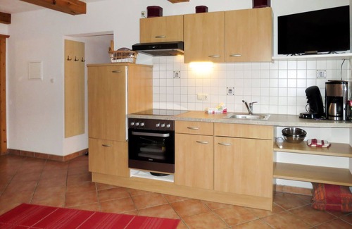 Emberg Apartment | Cosy apartment for 4 guests with WIFI, TV and terrace